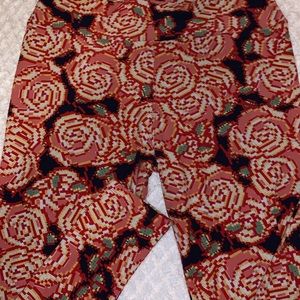 LULAROE LEGGINGS 
-TALL AND CURVY